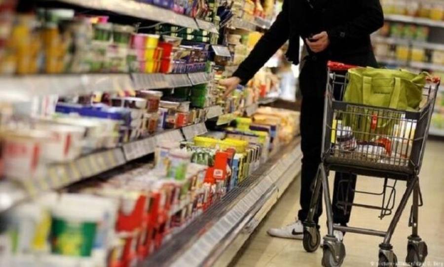 Τα παραδοσιακά πασχαλιάτικα είδη «σπρώχνουν» τον τζίρο στα σούπερ μάρκετ