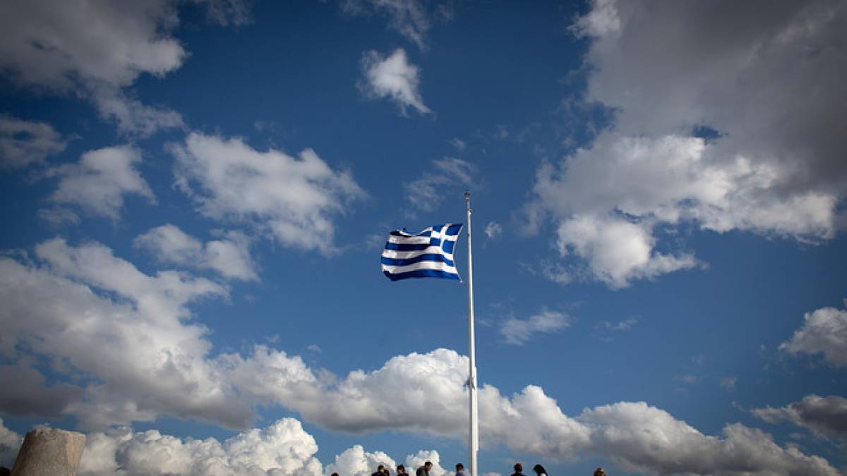 Νέα έξοδος στις αγορές με «σύμμαχο» ΕΚΤ και ανάπτυξη