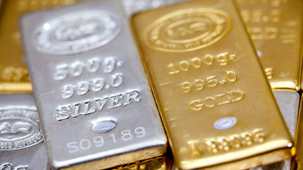 Σε νέο ιστορικό υψηλό ο χρυσός-Πολυετές ρεκόρ για το ασήμι