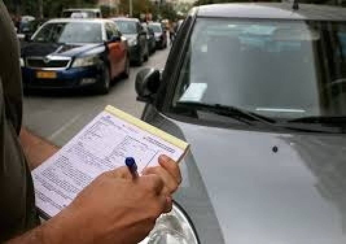 Θεσσαλονίκη: Κόπηκαν 1.400 κλήσεις για παράνομη στάθμευση σε μία ημέρα