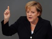 Μέρκελ: Εγώ και η Γερμανία έχουμε ως στόχο την παραμονή της Ελλάδας στο ευρώ
