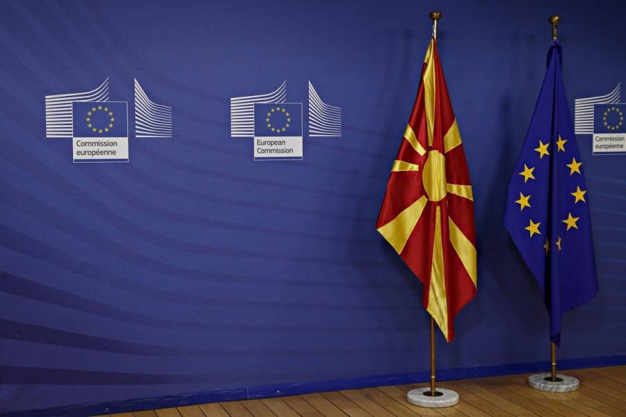 «Βόρεια Μακεδονία»: Tα «βαφτίσια» άνοιξαν και την πόρτα της ΕΕ