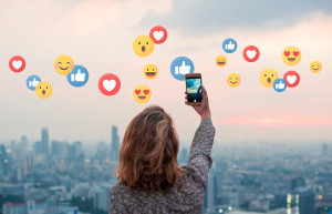 Πανευρωπαϊκό σαφάρι ελέγχων σε influencers - Στη λίστα 20 Έλληνες