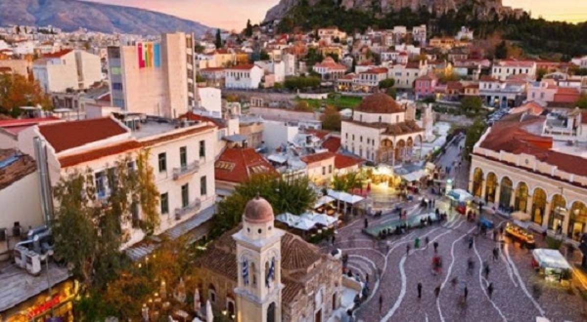 Ανοιχτά τις Κυριακές τα καταστήματα στο ιστορικό κέντρο της Αθήνας