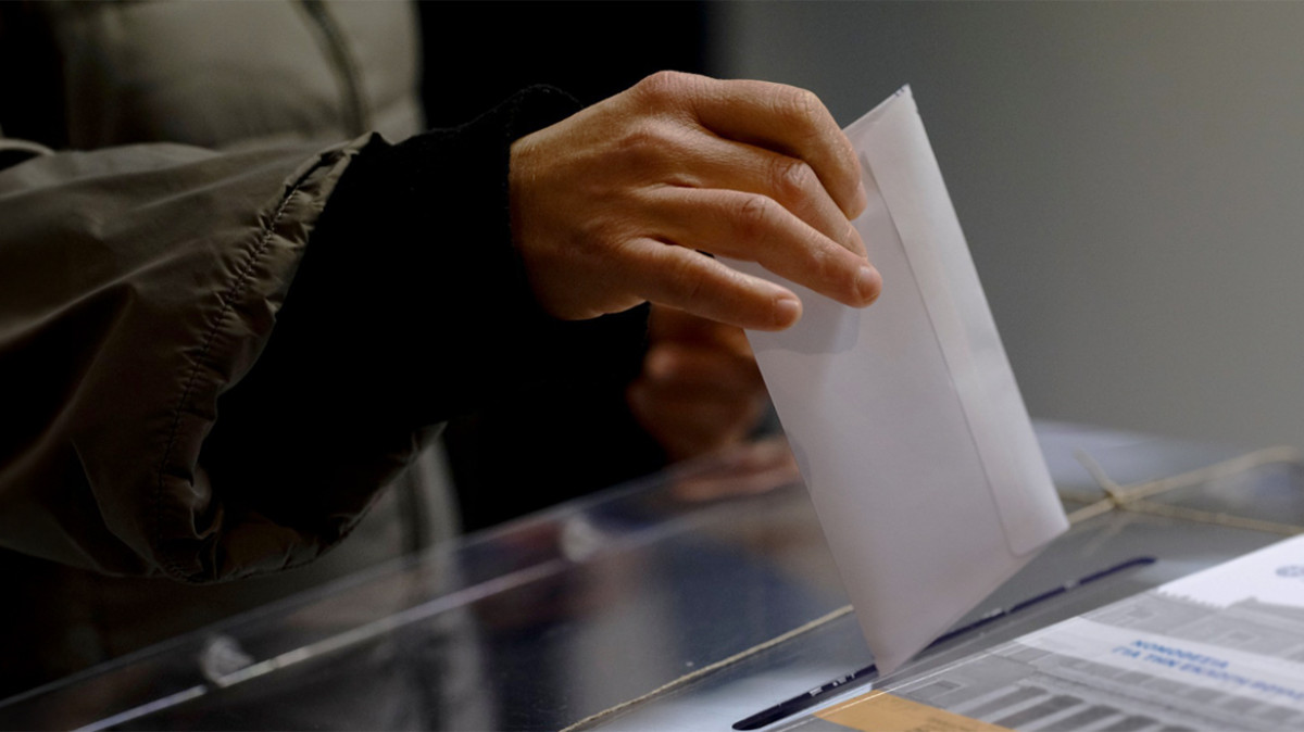 Real Polls: «Πιάνει» το 30% η ΝΔ χάρη στις ενεργειακές συμφωνίες