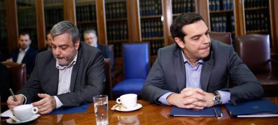 Ποιος θα πληρώσει τα νευράκια στο Μαξίμου;