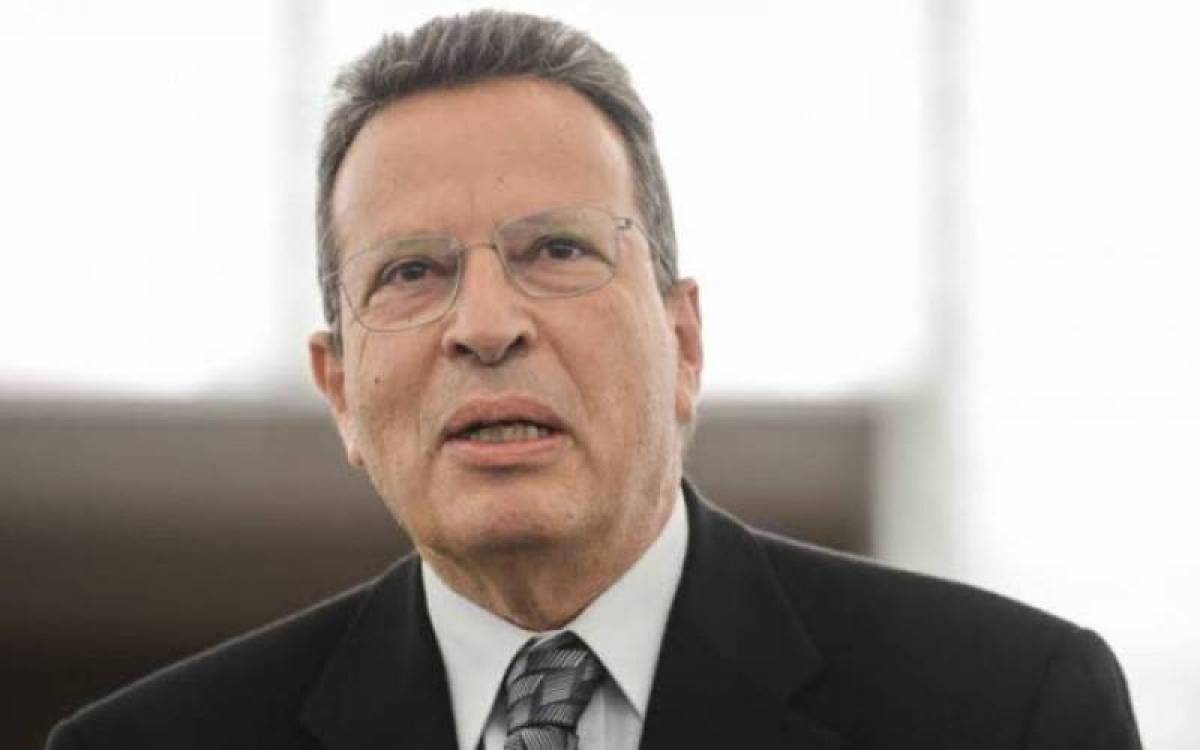 Κριτική Κύρτσου στον αριθμό μελών της νέας κυβέρνησης