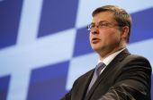Προειδοποιεί ο Ντομπρόβσκις: «Όχι» σε πισωγυρίσματα της Αθήνας