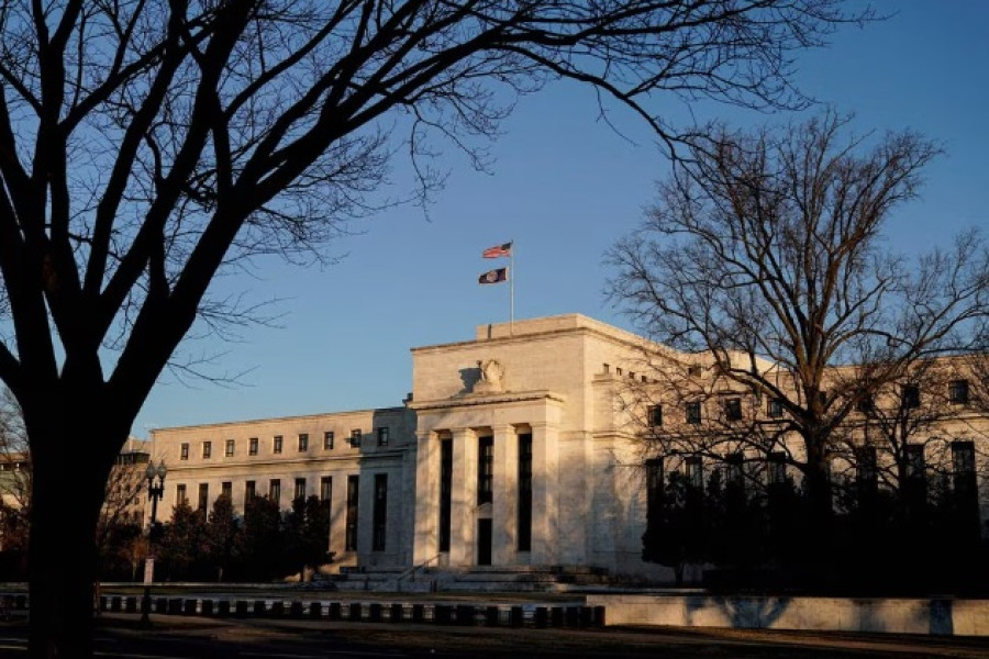 Δημοσκόπηση: Τουλάχιστον άλλες δύο αυξήσεις επιτοκίων από τη Fed-Καμία μείωση