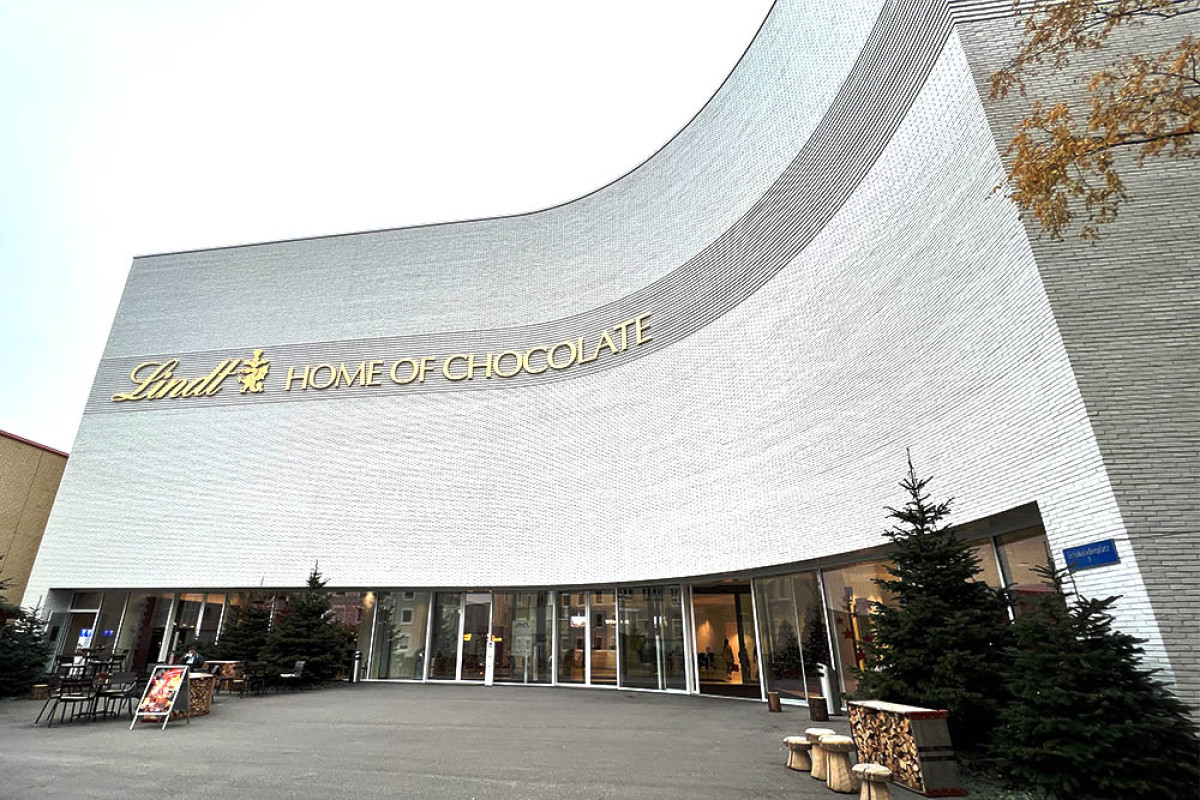Lindt: Υπέρβαση προσδοκιών στις πωλήσεις, παρά το «άλμα» στο κακάο