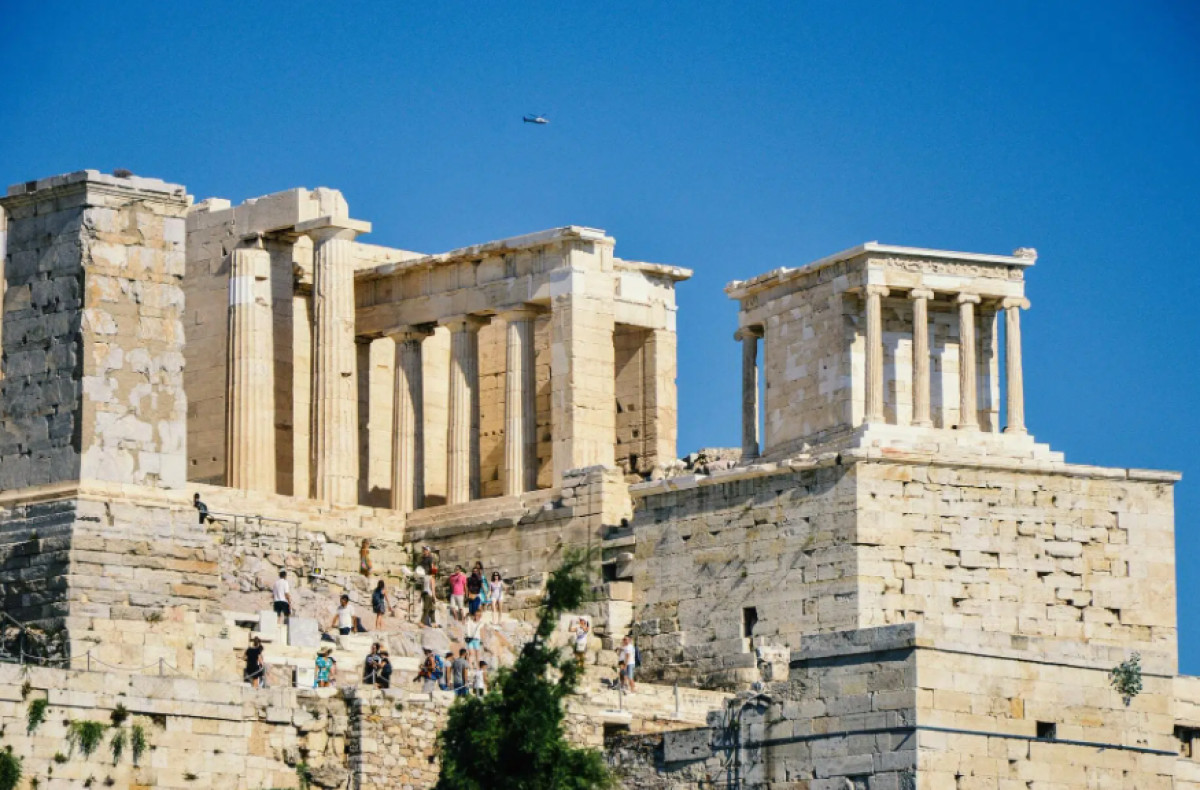ΤτΕ: Πάνω από 8,5 εκατ. τουρίστες στο α’ πεντάμηνο – Αυξημένα έσοδα 10,9% τον Μάιο