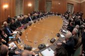 Διαπραγμάτευση: Σε εξέλιξη το Κυβερνητικό Συμβούλιο
