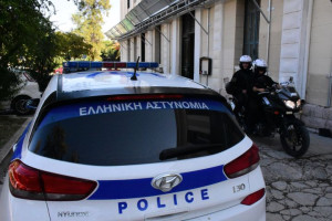 Πυροβόλησαν το σπίτι του 28χρονου που παρέσυρε μητέρα και παιδιά
