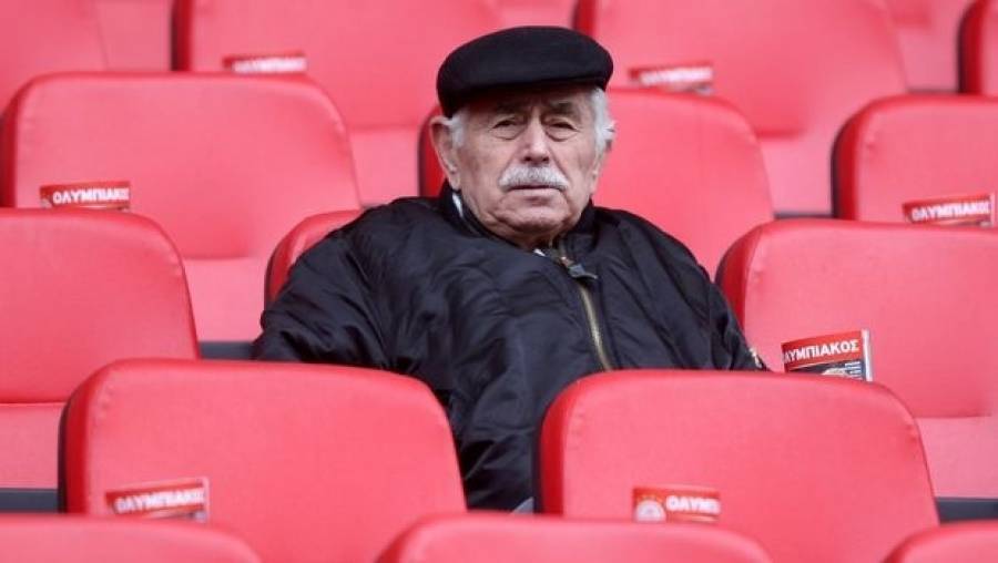 Έφυγε από τη ζωή ο θρύλος του Ολυμπιακού Ηλίας Ρωσίδης