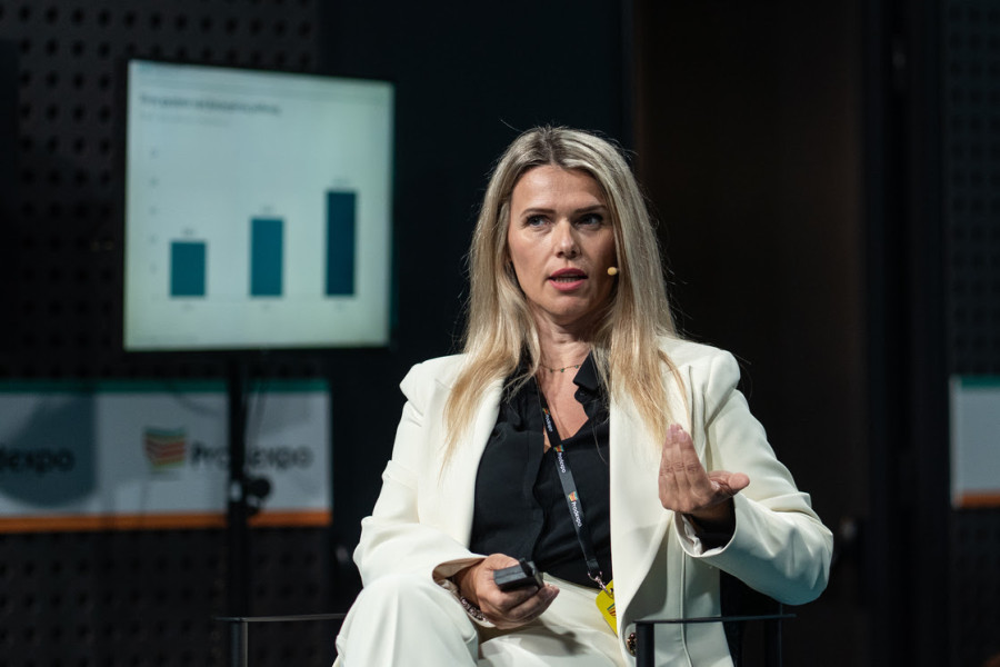Θεοδώρα Δήμα, Founder &amp; CEO, Real Estate Investment &amp; Short-Term Rental Consultant, Pandorama