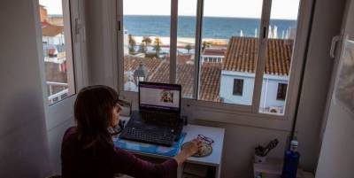 Ισπανία: Κάλυψη των λειτουργικών εξόδων τηλεργασίας από τους εργοδότες