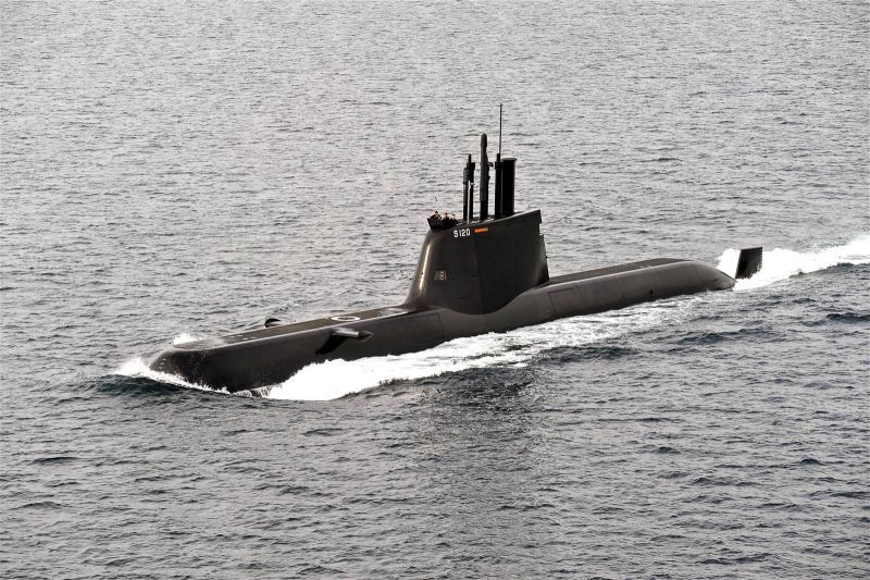 Στο "σκαμνί" 32 άτομα για την υπόθεση των υποβρυχίων