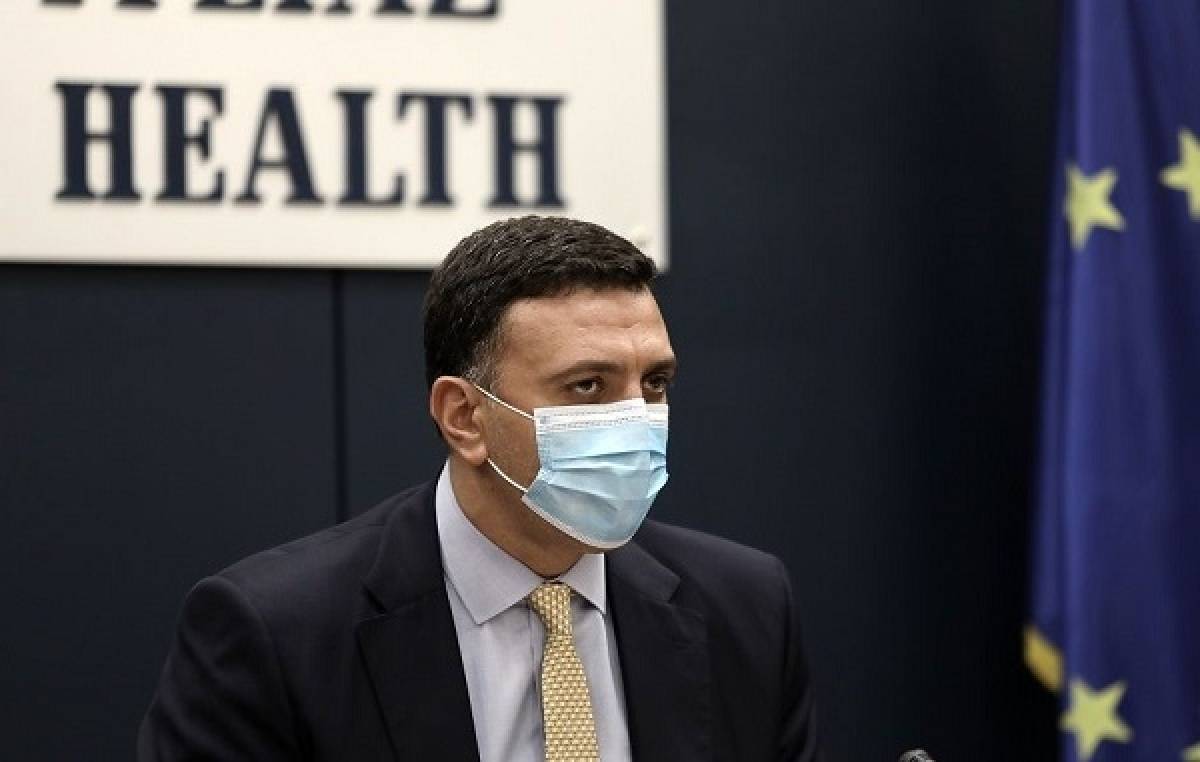 Κικίλιας: Στο «τραπέζι» η υποχρεωτική χρήση μάσκας παντού
