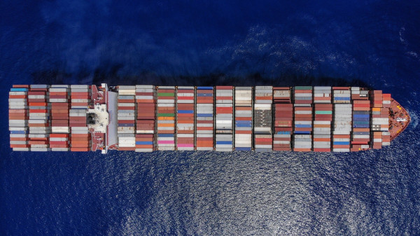 Nαυτιλιακή κρίση- Ερυθρά Θάλασσα: Ανησυχία για τη διαθεσιμότητα κενών εμπορευματοκιβωτίων