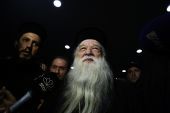 Δεν βρέχει, μας φτύνουν…
