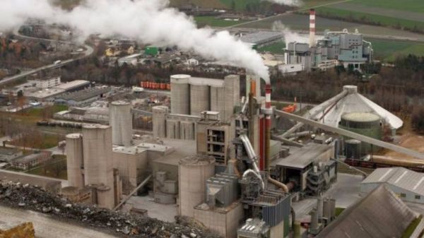 Βιομήχανοι: Ζητούν απαλλαγή ΕΦΚ στο φυσικό αέριο για βιομηχανική χρήση