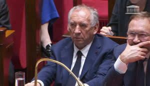 Σε κρίση η Γαλλία: Έπεσε η κυβέρνηση Μπαϊρού - Ο Μακρόν αναζητά διέξοδο