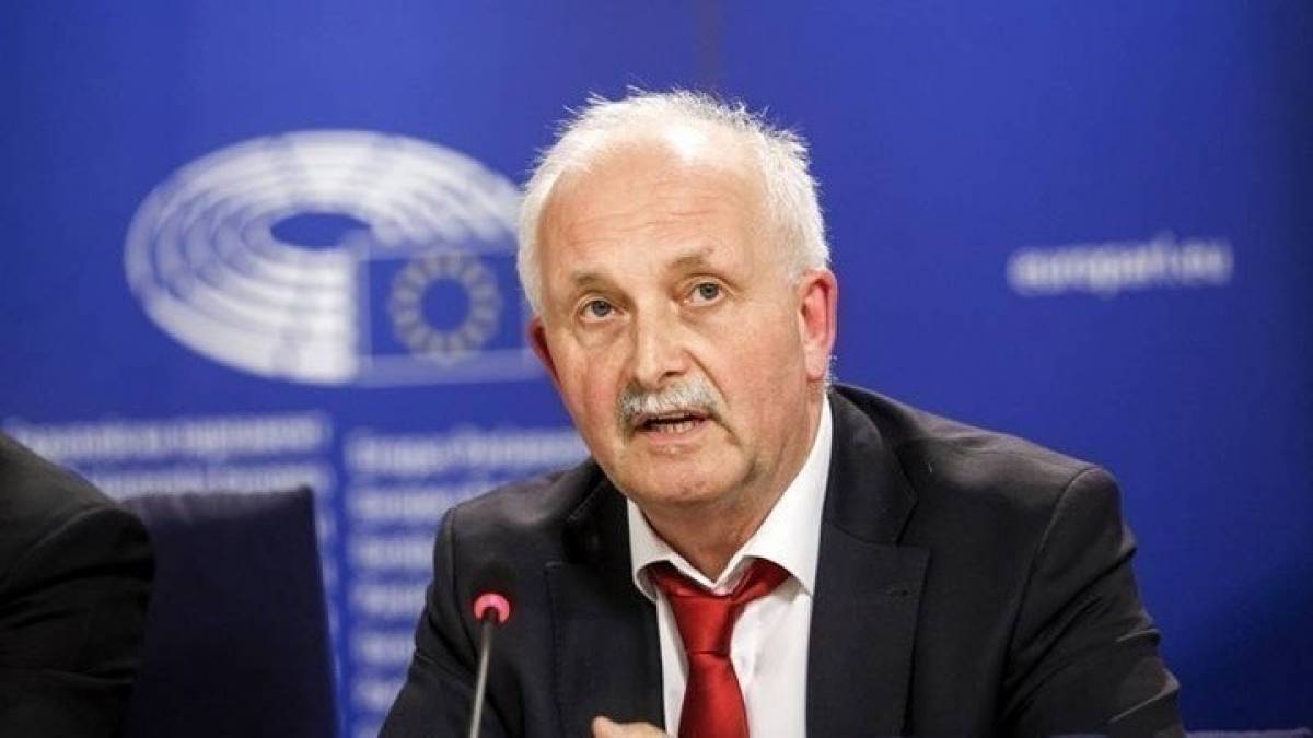 Μπούλμαν:H Ελλάδα θα σταθεί και πάλι στα πόδια της