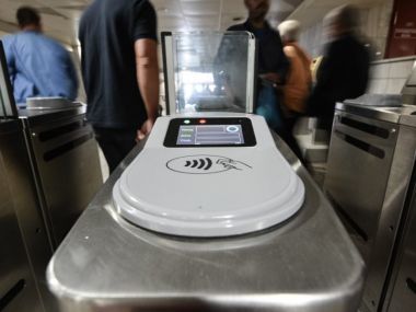 Έως 15/11 τελικά σε ισχύ οι παλιές κάρτες στα ΜΜΜ