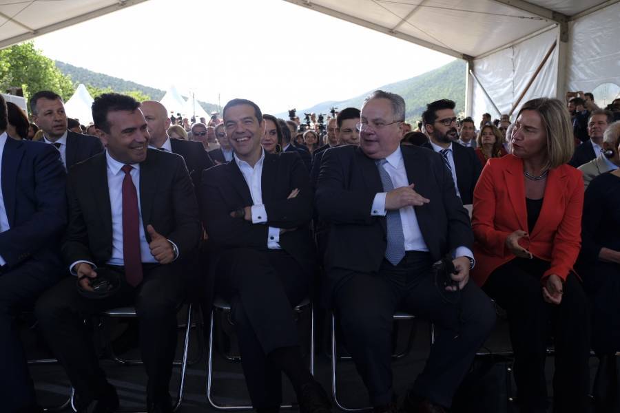 Καυστικό βρετανικό χιούμορ για την (γαμήλια) τελετή στις Πρέσπες
