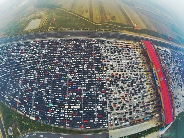 205 εκατομμύρια αυτοκίνητα κυκλοφορούν στους δρόμους της Κίνας