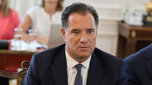 Γεωργιάδης: Οι Σπαρτιάτες τσακώνονται για τα ευρώ