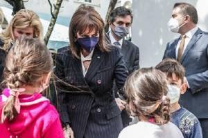 Επίσκεψη ΠτΔ στον παιδικό σταθμό- νηπιαγωγείο «Το Περιβόλι της Γιαγιάς»