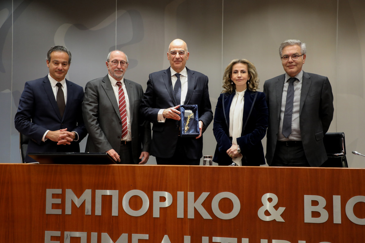 Δένδιας: Η Ελλάδα διαχειρίζεται υπαρξιακές απειλές και υπηρετεί την επιχειρηματικότητα