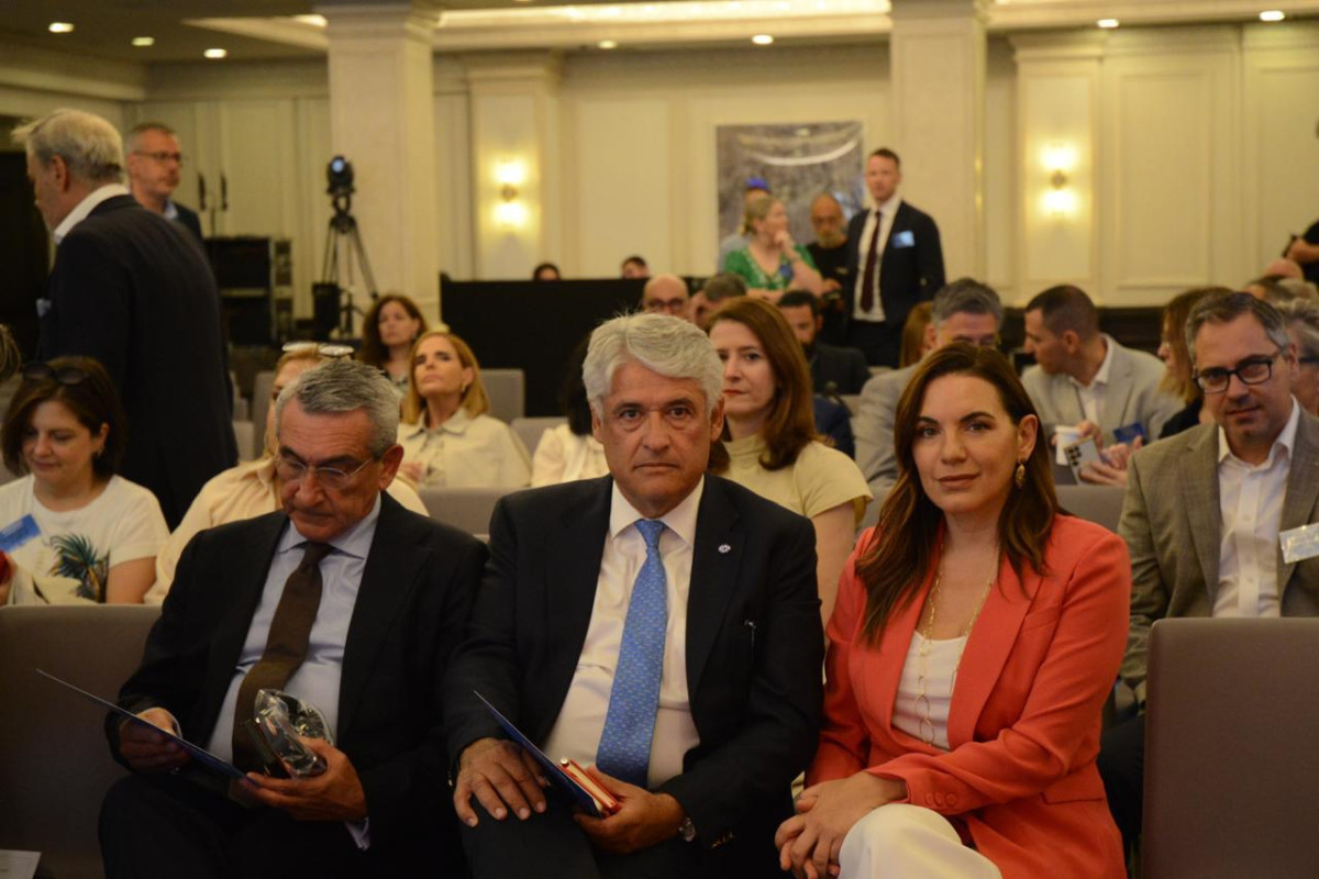 Κεφαλογιάννη: Σταθερά μεταξύ των δέκα κορυφαίων ταξιδιωτικών προορισμών παγκοσμίως η Ελλάδα
