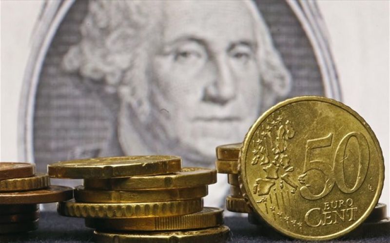 Αγορά συναλλάγματος: Πτώση του ευρώ έναντι του δολαρίου