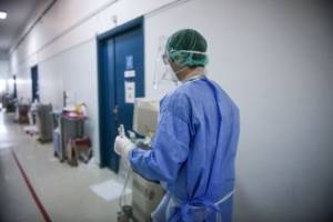 Διευθυντής ΜΕΘ «Παπανικολάου»: Κάθε μισή ώρα χάνουμε έναν συνάνθρωπό μας!