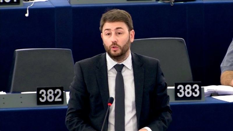 Ανδρουλάκης: Τα «κόκκινα» δάνεια ισοδυναμούν με το 60% του ΑΕΠ