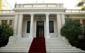 Κυβερνητικές πηγές για Τσίπρα: Υποκριτικό να μιλάει για δικαιοσύνη
