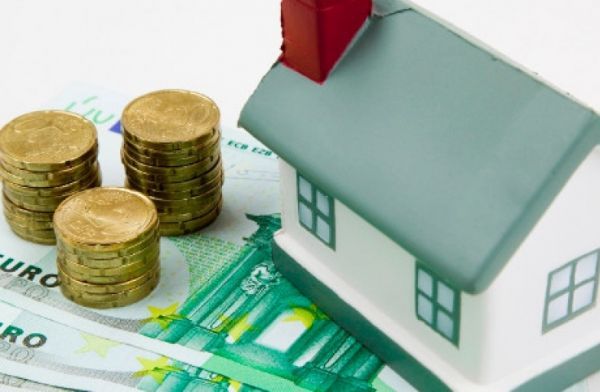 Κατατέθηκε το νομοσχέδιο για τα υπερχρεωμένα νοικοκυριά