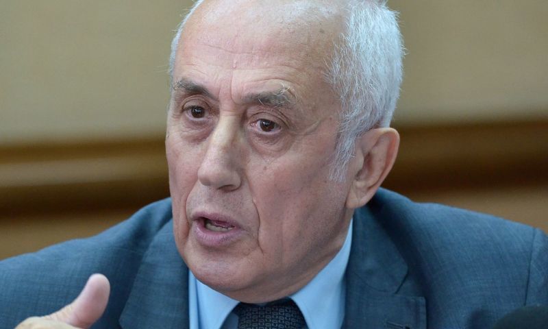 Παραιτήθηκε και ο Ρουπακιώτης