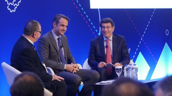 Μητσοτάκης: Προσέλκυση επενδύσεων 100 δισ. ευρώ, με μείωση φορολογίας