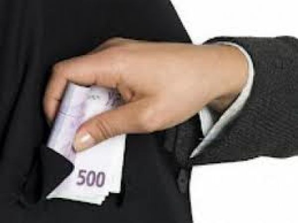 Έλεγχος ΣΔΟΕ για οκτώ νυν και πρώην βουλευτές σε ΠΑΣΟΚ, Ν.Δ. - Ποιοι είναι
