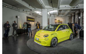 Το νέο Abarth 500e «ηλεκτρίζει» την Ευρώπη με περισσότερες από 1.500 προ-παραγγελίες