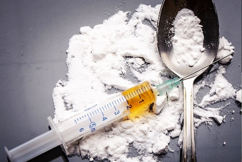 Ποια ελληνική πόλη είναι εθισμένη στα ναρκωτικά;