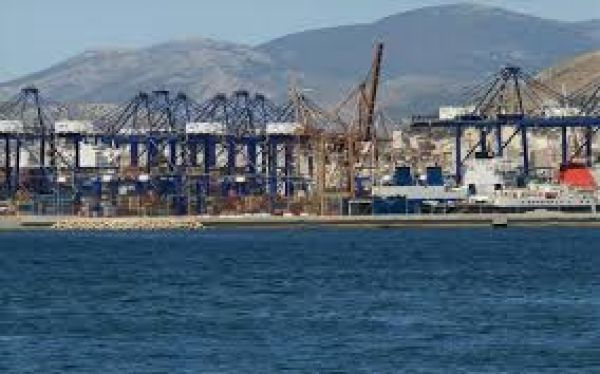 ΟΛΠ: Στη Βουλή η πρόσκληση ενδιαφέροντος εν μέσω κινητοποιήσεων