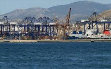 ΟΛΠ: Στη Βουλή η πρόσκληση ενδιαφέροντος εν μέσω κινητοποιήσεων