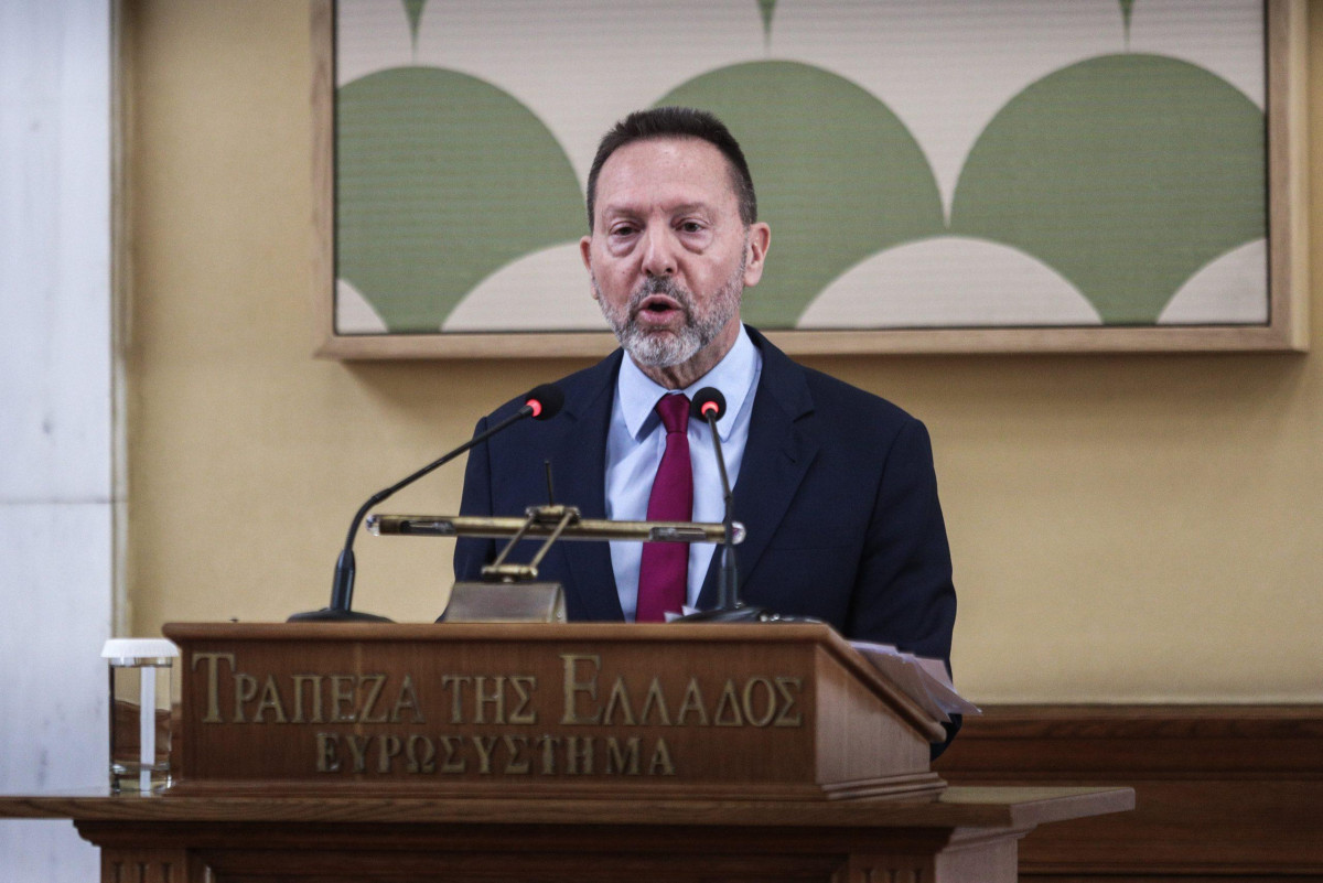 ΤτΕ: Ομόφωνη στήριξη στον Στουρνάρα για τρίτη θητεία - Πρόταση προς το Υπουργικό Συμβούλιο