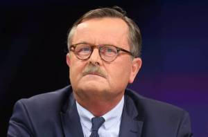 Πρόταση «σοκ» για υποχρεωτικό εμβολιασμό σε όλους στην Ευρώπη