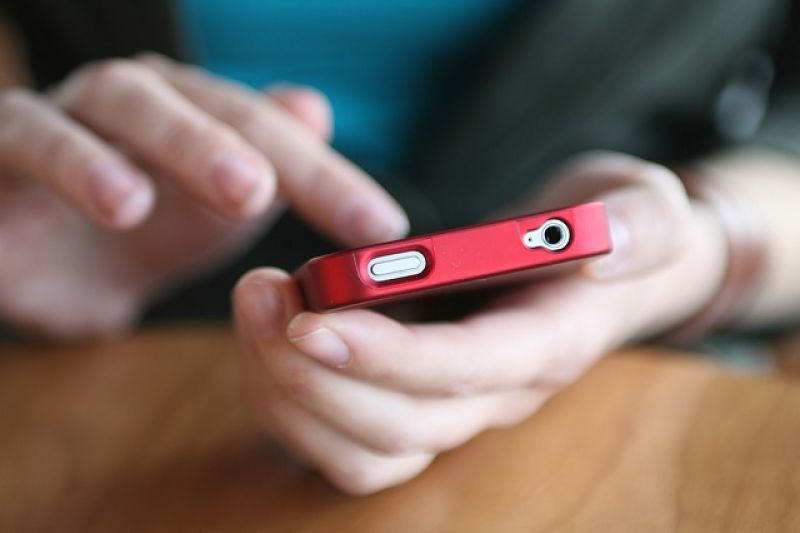 Κινεζικός κολοσσός τηλεφωνίας ετοιμάζει είσοδο στην ελληνική αγορά