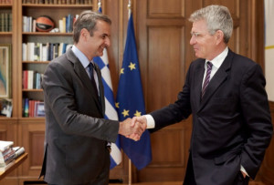 Με τον απερχόμενο πρέσβη των ΗΠΑ συναντήθηκε ο Κυριάκος Μητσοτάκης